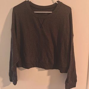 Oversized comfy long sleeve.  Gilly Hicks XS